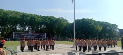 Apel kebangsaan bersama pendamping desa di alun-alun kota Bojonegoro, Jawa Timur, Selasa (17/9/2024).