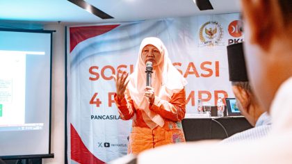 Anggota MPR RI Fraksi PKS, Reni Astuti, dalam acara Sosialisasi 4 Pilar yang digelar di Dapil Pemilihannya yakni Surabaya-Sidoarjo pada Minggu (24/11/2024) kemarin.
