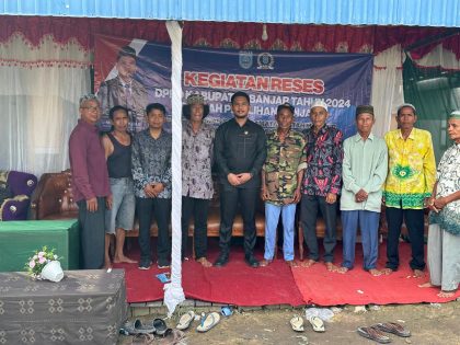 Anggota DPRD Kabupaten Banjar periode 2024-2029, Wahyu Akbar, saat menggelar reses perdana di Desa Bangkal Tengah, Kecamatan Tatah Makmur, Sabtu (7/12).