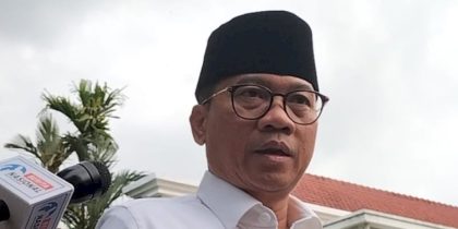Menteri Desa Yandri Susanto