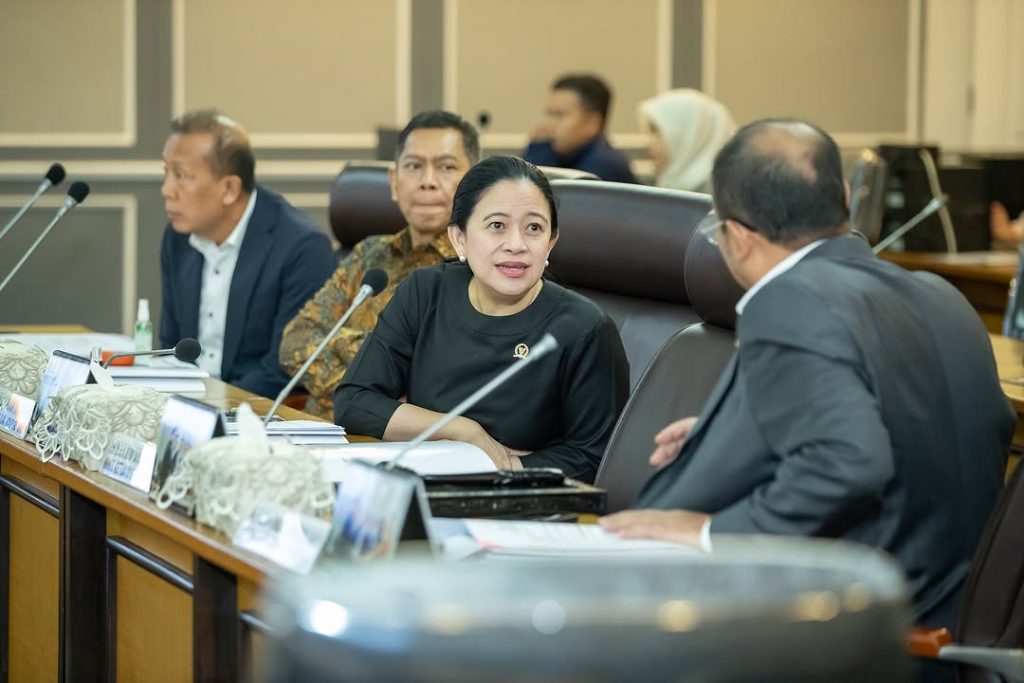 Menghadiri Rapat Pimpinan (Rapim) dan Rapat Badan Musyawarah (Bamus) DPR RI pada Rabu (19/3/2025). Sumber foto : Instagram @puanmaharaniri