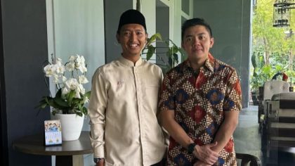 Komandan TKN Fanta, Arief Rosyid Hasan, dan Menseskab Mayor Teddy. Sumber foto : Instagram ariefrosyid.id