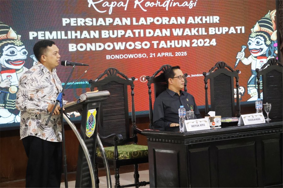 Komisi Pemilihan Umum (KPU) Kabupaten Bondowoso menggelar Rapat Koordinasi Persiapan Laporan Akhir Pemilihan Bupati dan Wakil Bupati Bondowoso Tahun 2024. Kegiatan ini berlangsung pada Senin, 21 April 2025, bertempat di Pendopo Raden Bagus Asra.