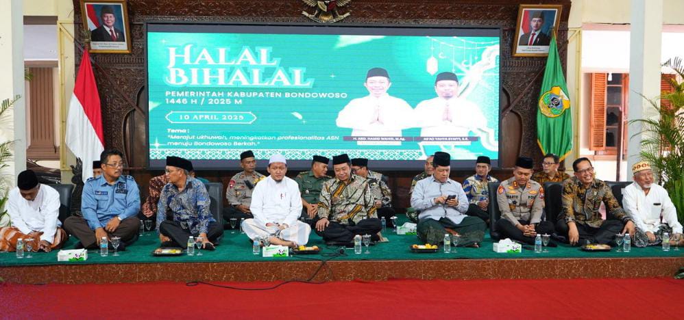 Halal Bihalal di Pendopo Raden Bagus Assra, Kamis (10/4/2025).