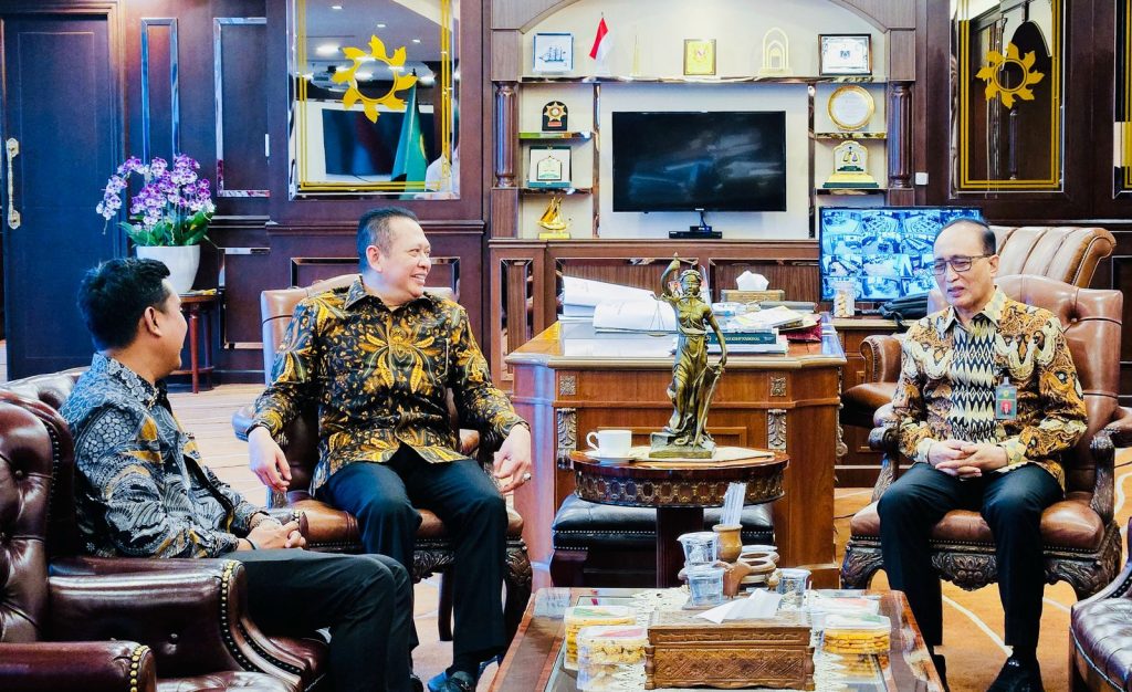 Anggota Komisi III DPR RI, Bamsoet saat bertemu Ketua MA Sunarto di Jakarta pada Kamis (10/4/2025).