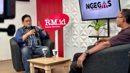 Wakil Menteri Transmigrasi, Viva Yoga Mauladi, dalam program Podcast Ngegas Rakyat Merdeka yang direkam di Gedung Graha Pena, Jakarta, Jum'at (2/5/2025).
