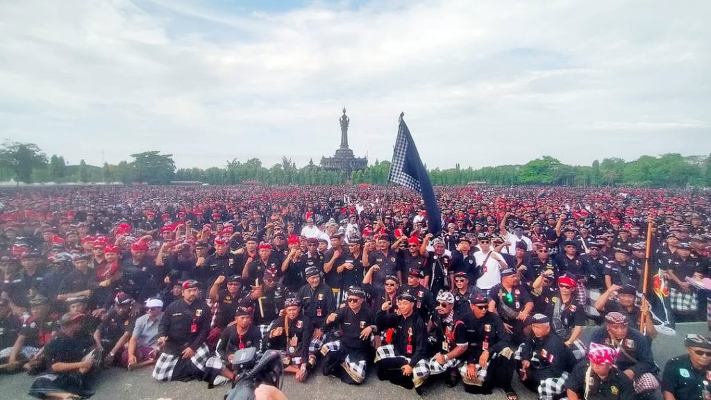 Gelar Agung Pecalang yang digelar di Lapangan Puputan Margarana, Denpasar, Sabtu (17/5).