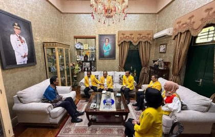Pengurus DPP Partai Golkar yang dipimpin Bahlil Lahadalia melakukan silaturahmi ke Sri Sultan Hamengkubowono X di Yogyakarta, Minggu (18/5/2025).