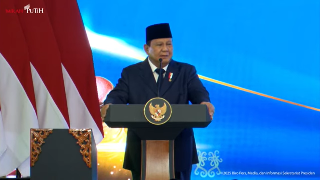 Presiden Prabowo Subianto dalam acara pengukuhan Hakim Mahkamah Agung RI, Rabu (12/6). Sumber : Youtube Sekretariat Presiden.