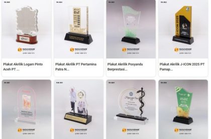 Piala Akrilik.