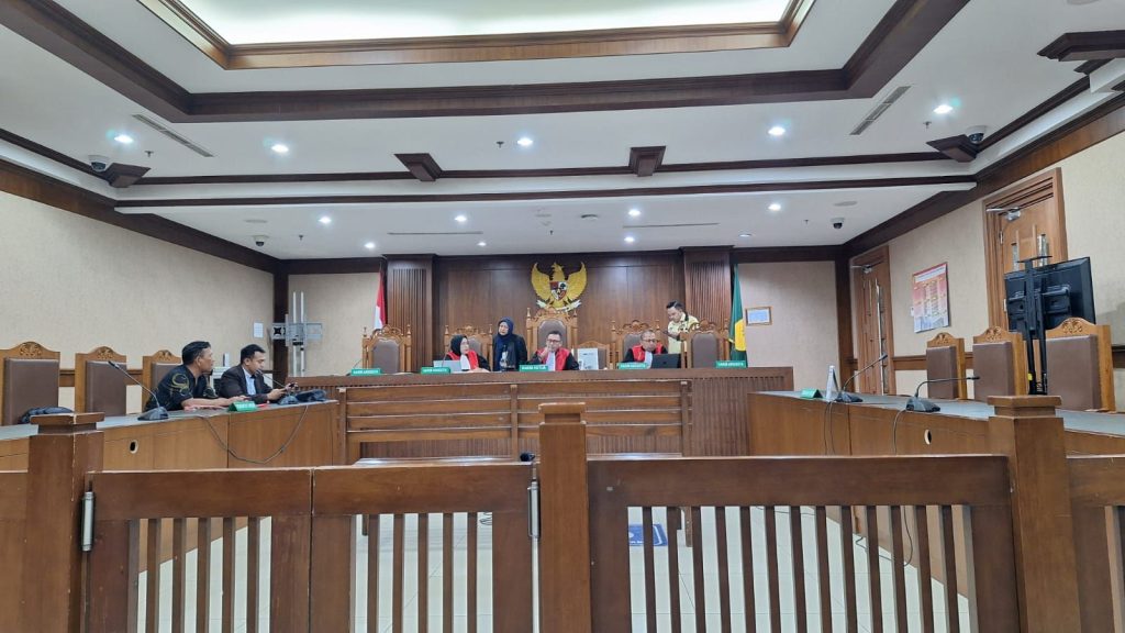 Sidang perdana gugatan PHK sepihak PT MNI perkara nomor 217/Pdt.Sus-PHI/2025/PN Jkt.Pst di ruang Kusuma Admadja 4 PN Jakpus, Kamis (7/8/2025).