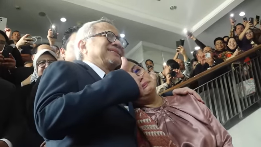 Sri Mulyani (Kanan)