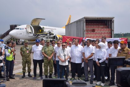 Wakil Ketua DPR RI Sufmi Dasco Ahmad Memimpin Pelepasan Bantuan Logistik DPR RI Untuk Korban Banjir.