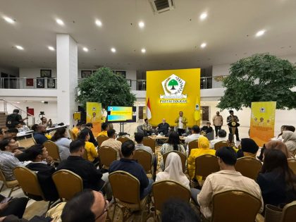 Diskusi Buku "Golkar : Sejarah yang Hilang : Pemikiran dan Dinamika" di Sekretariat DPP Partai Golkar Jakarta pada Senin (08/12).